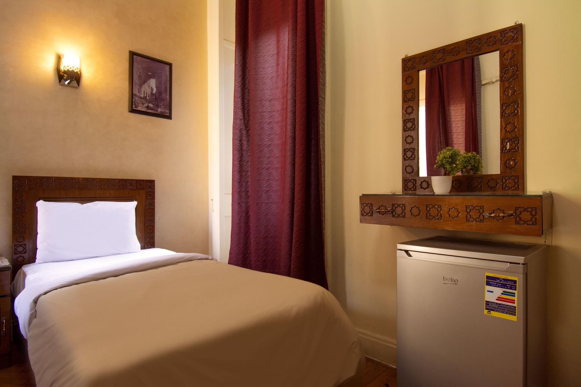 Minerva Downtown Hostel *